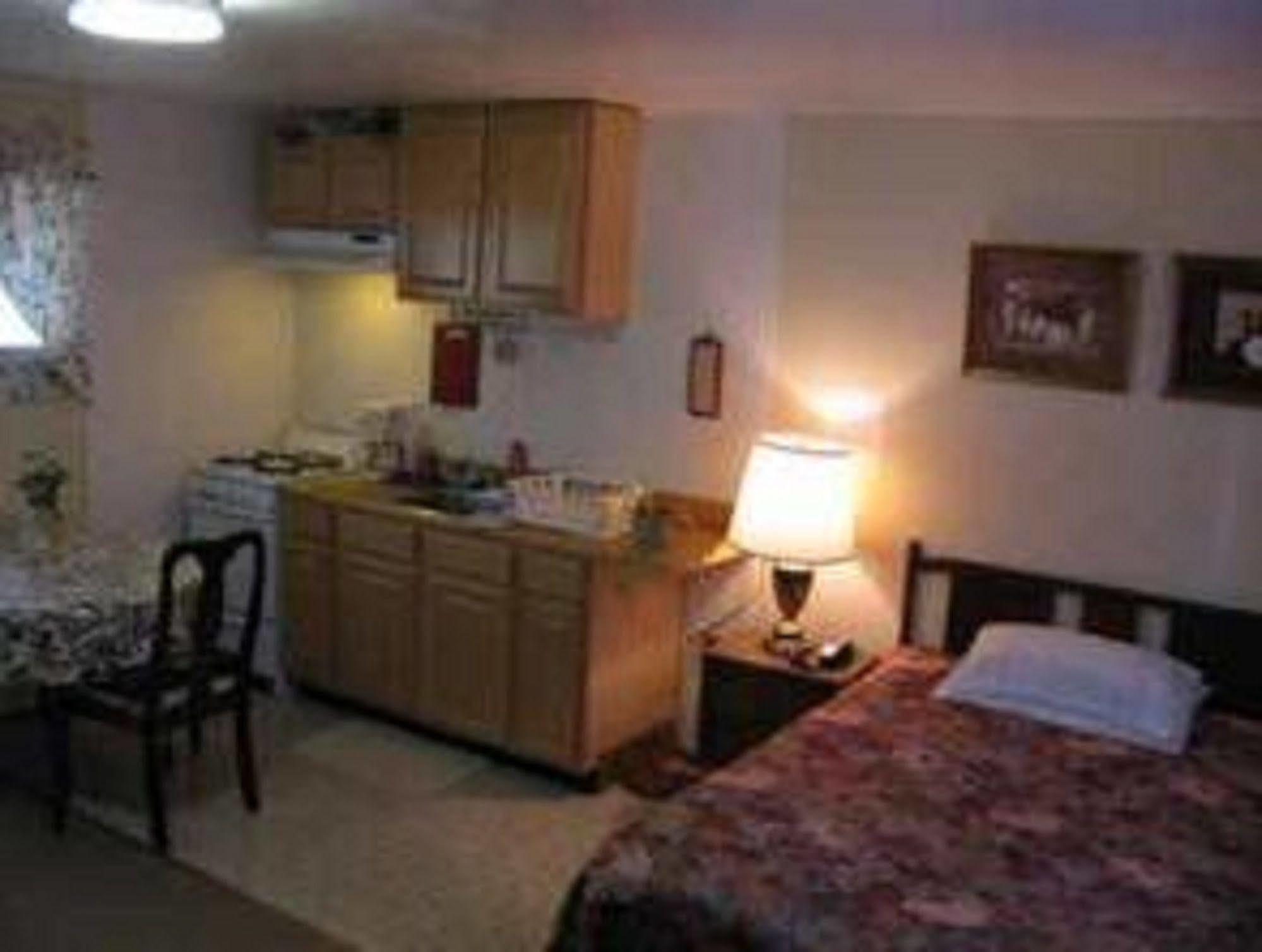 Four Seasons Motel Malone Ngoại thất bức ảnh
